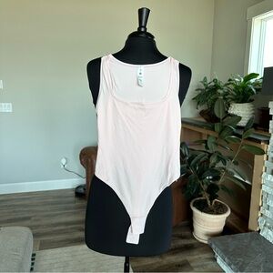 Lululemon Wundermost Ultra-Soft Nulu Square-Neck Sleeveless Bodysuit